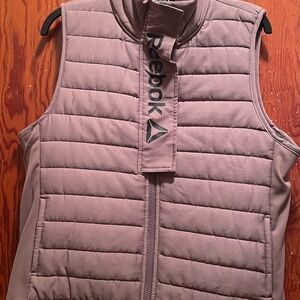 Reebok Sleeveless Quilted Vest in Beige.
